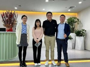 Client from Malysia come and visit our office, share product information for further cooperation.